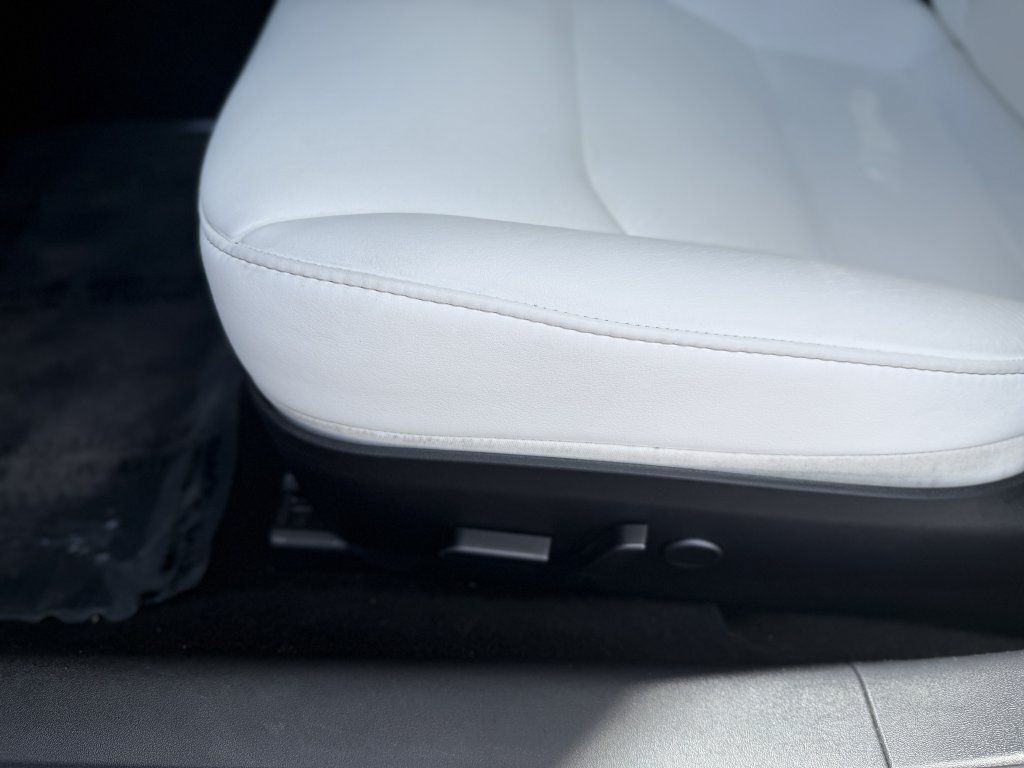 Used 2023 Tesla Model 3 Standard Range RWD image 33