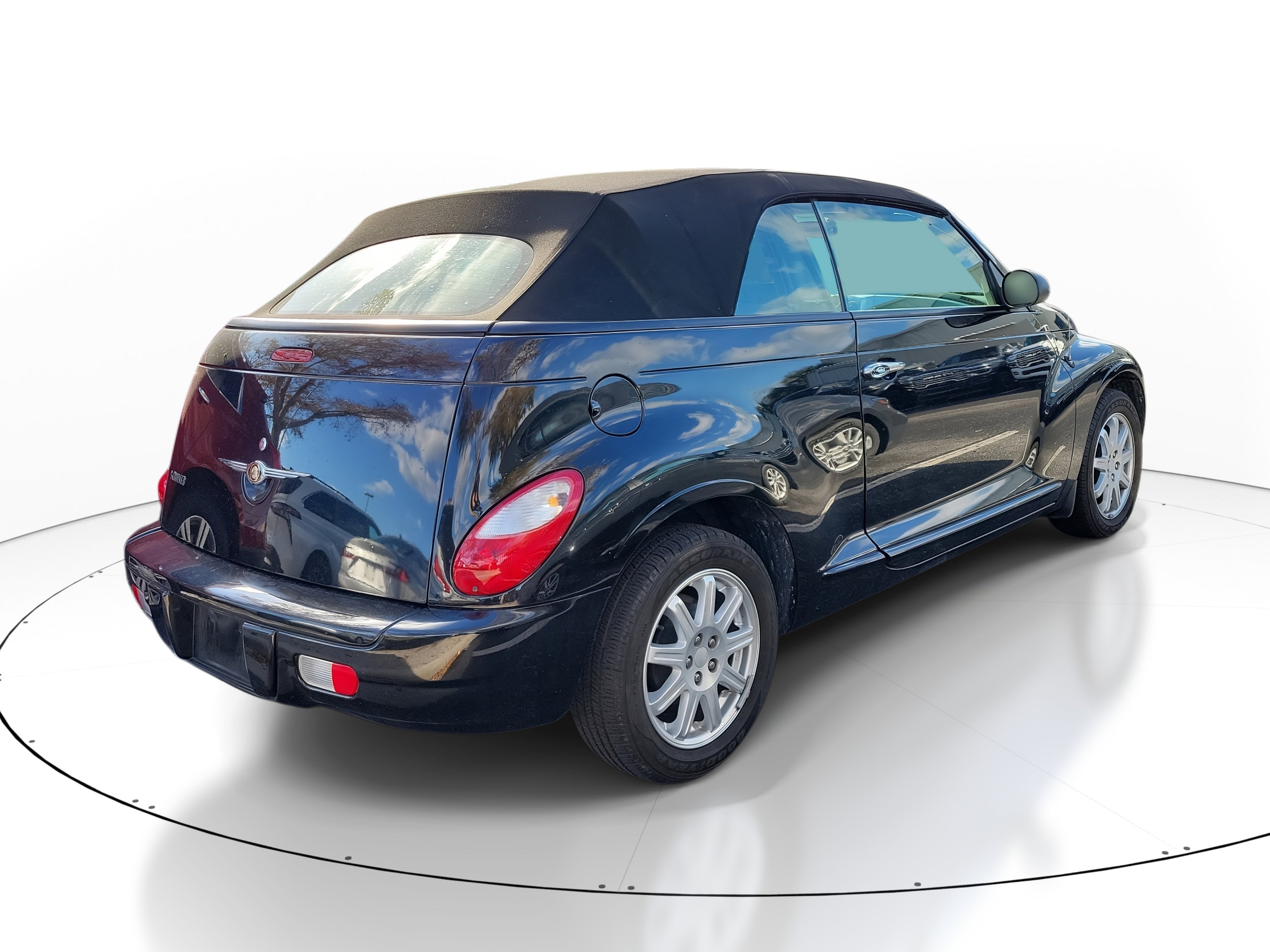 Used 2008 Chrysler PT Cruiser Touring image 6