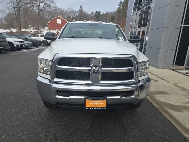 Used 2018 RAM 3500 Tradesman w/ Chrome Appearance Group AWD/4WD image 2