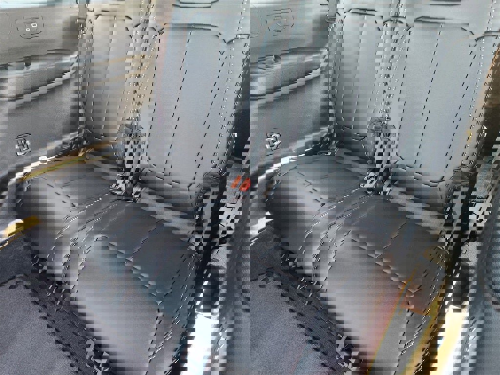 New 2025 Jeep Grand Cherokee L Limited w/ Black Appearance Package image 22