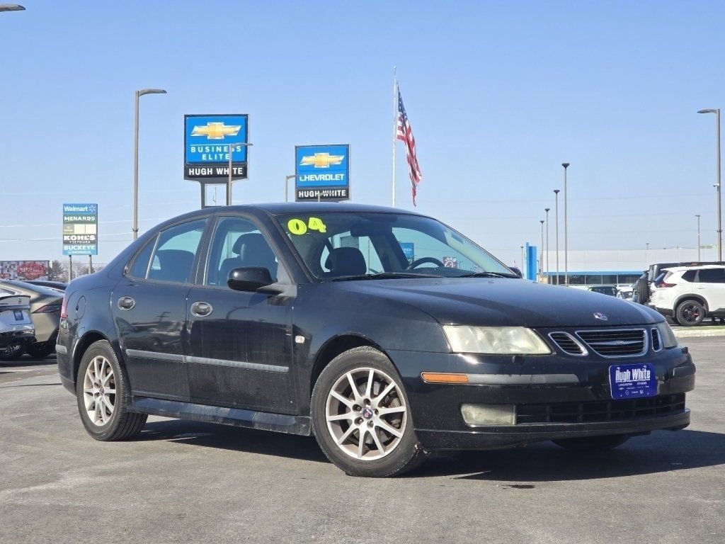 Used 2004 Saab 9-3 Arc image 2