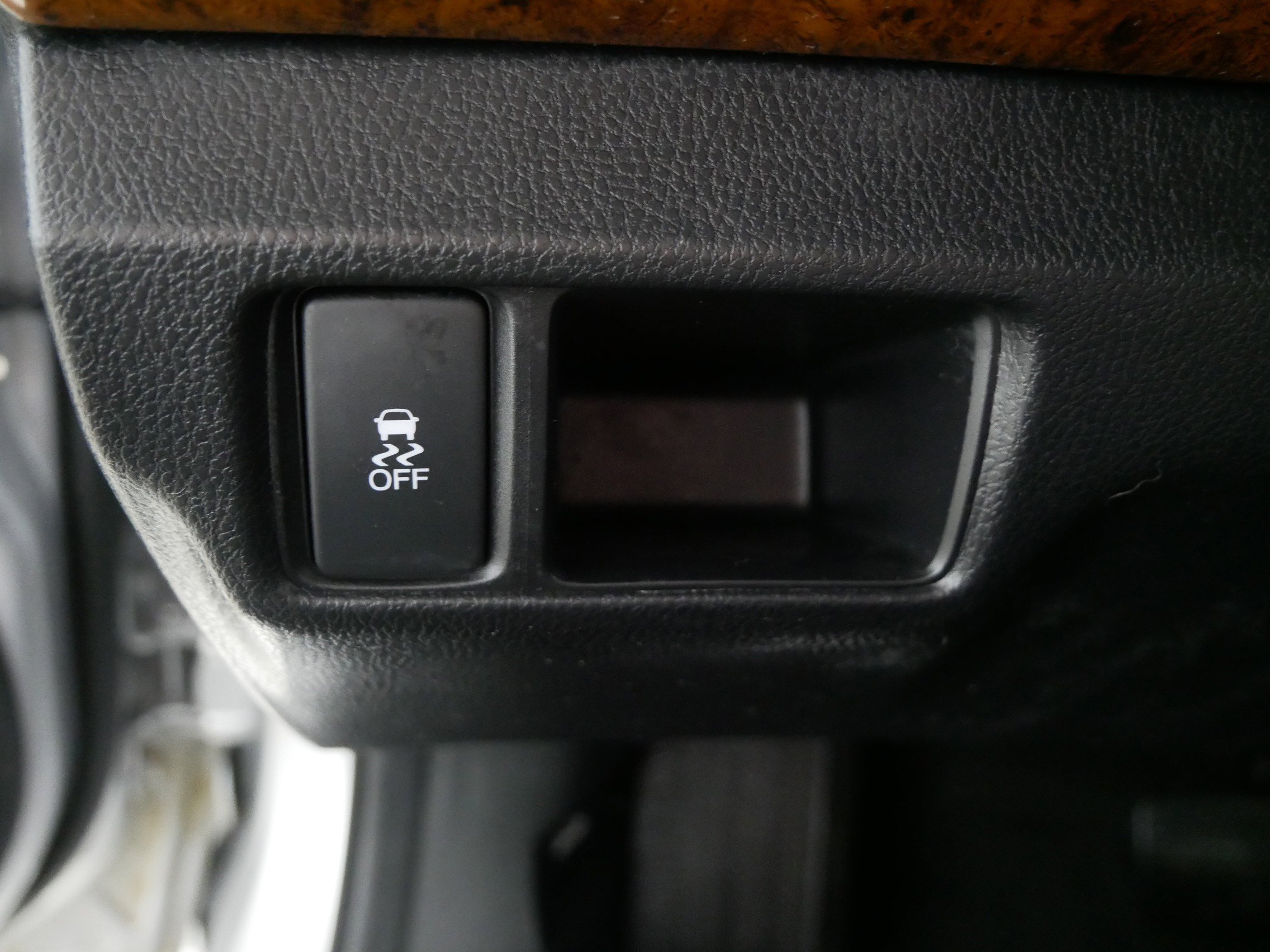 Used 2011 Honda Accord EX-L image 26