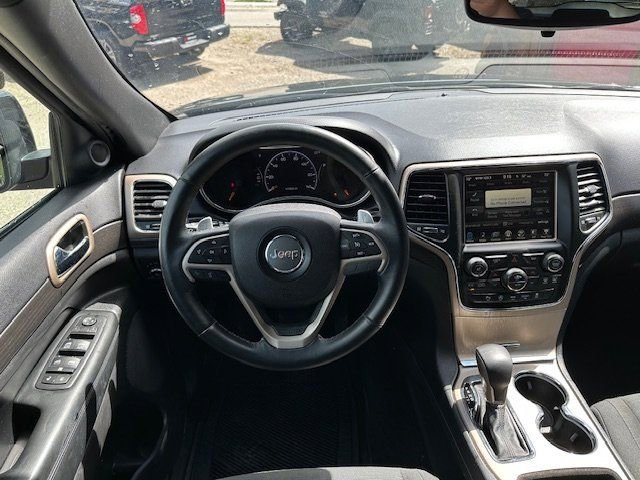 Used 2017 Jeep Grand Cherokee Laredo image 10