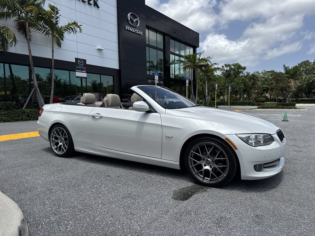 Used 2012 BMW 328i Convertible RWD image 6