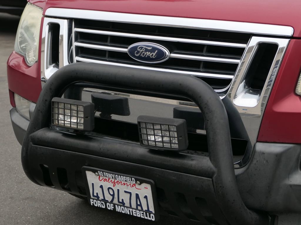 Used 2010 Ford Explorer Sport Trac XLT image 11