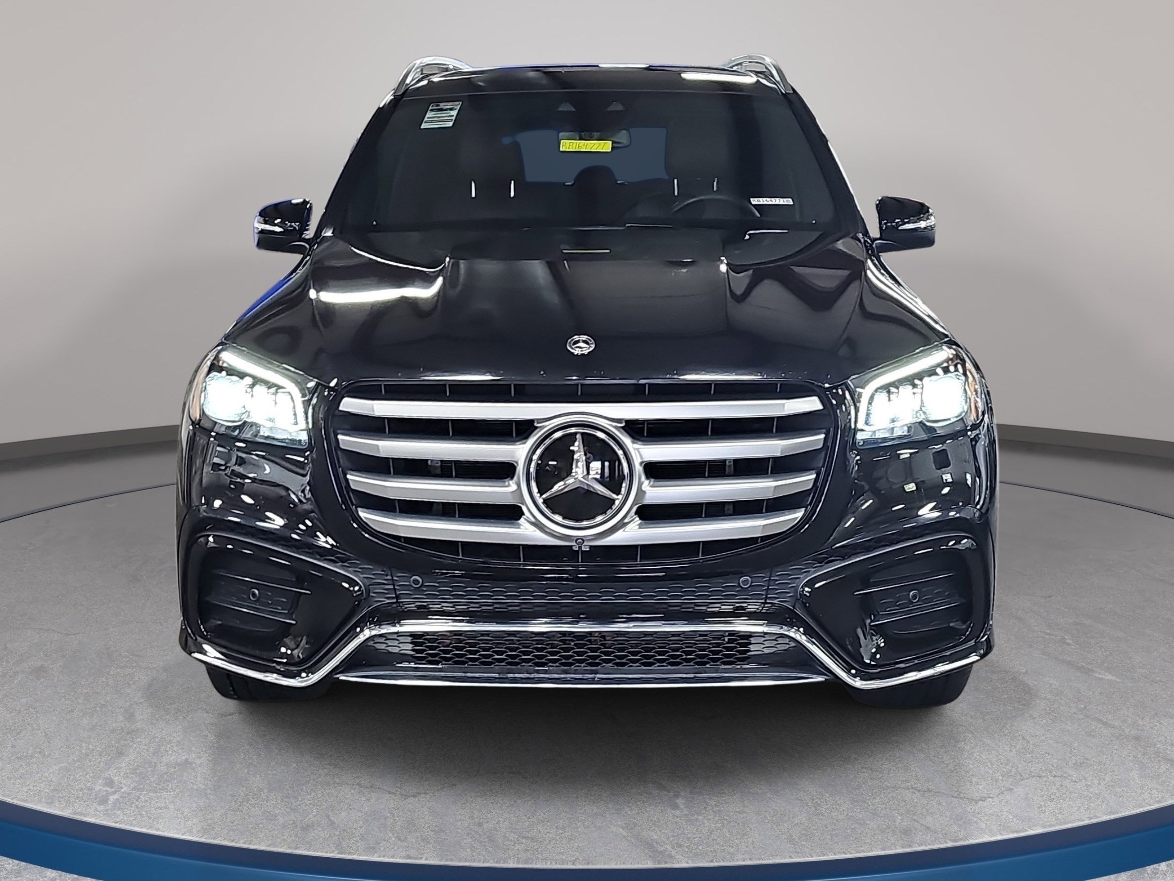 Used 2024 Mercedes-Benz GLS 450 4MATIC image 2