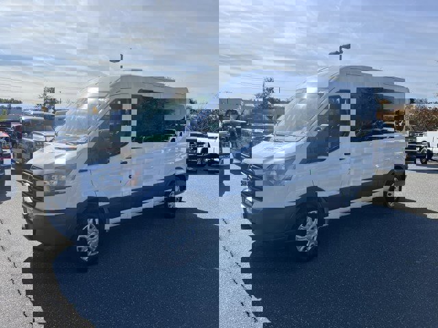 Used 2018 Ford Transit 350 XL image 3
