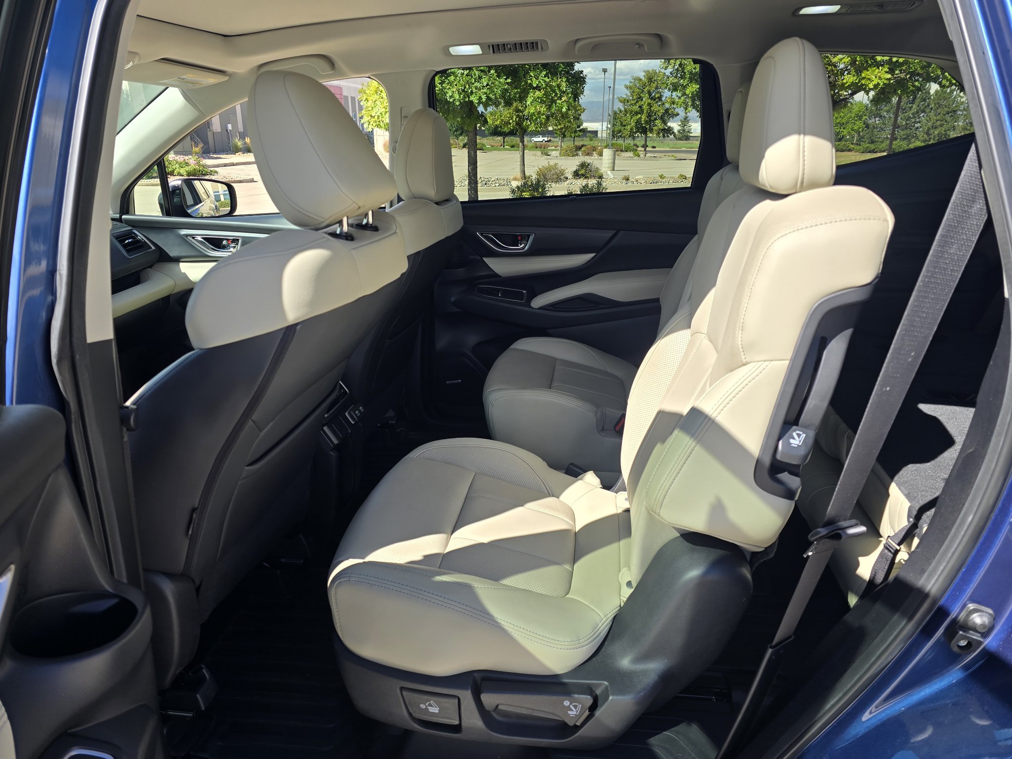 Used 2020 Subaru Ascent Limited w/ Technology Package AWD/4WD image 14