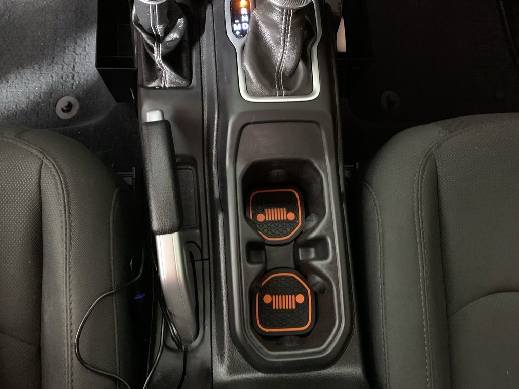 Used 2018 Jeep Wrangler Unlimited Sahara image 25