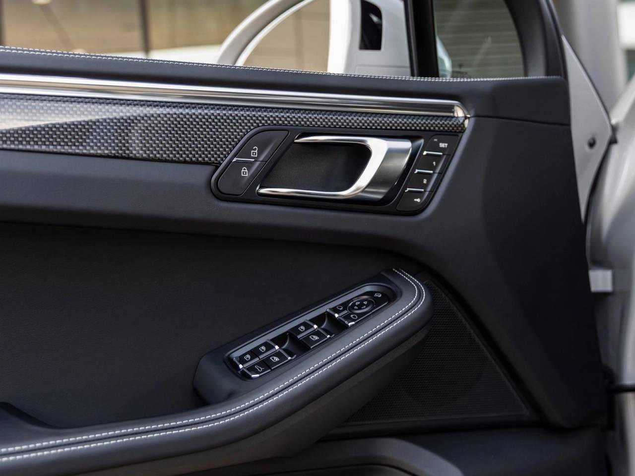 New 2026 Porsche Macan GTS image 71