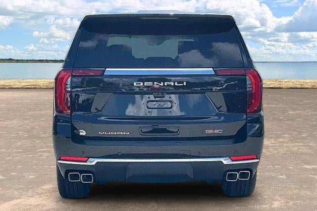 New 2026 GMC Yukon Denali w/ Denali Reserve Package AWD/4WD image 4