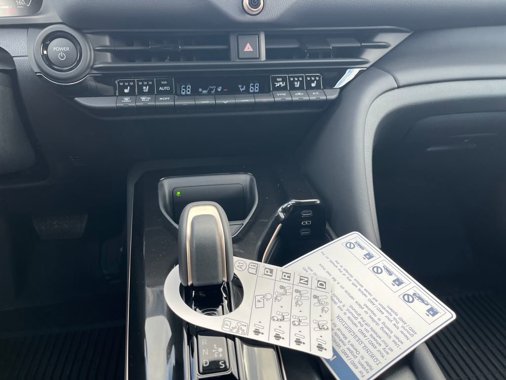 New 2025 Toyota Crown Signia image 18