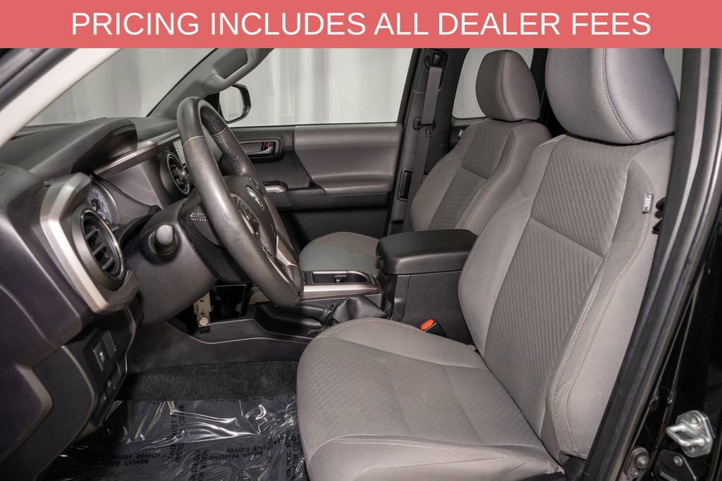 Used 2021 Toyota Tacoma SR5 w/ SR5 Appearance Package (SM) AWD/4WD image 10
