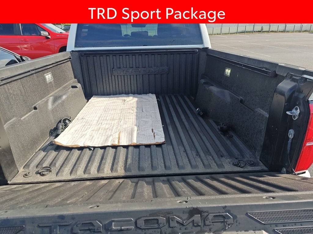 Used 2024 Toyota Tacoma TRD Sport AWD/4WD image 5