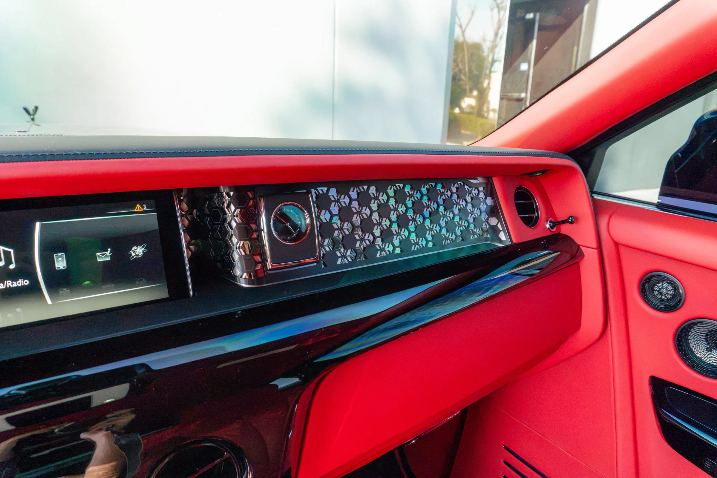 Used 2024 Rolls-Royce Phantom Sedan w/ The Phantom Package RWD image 76
