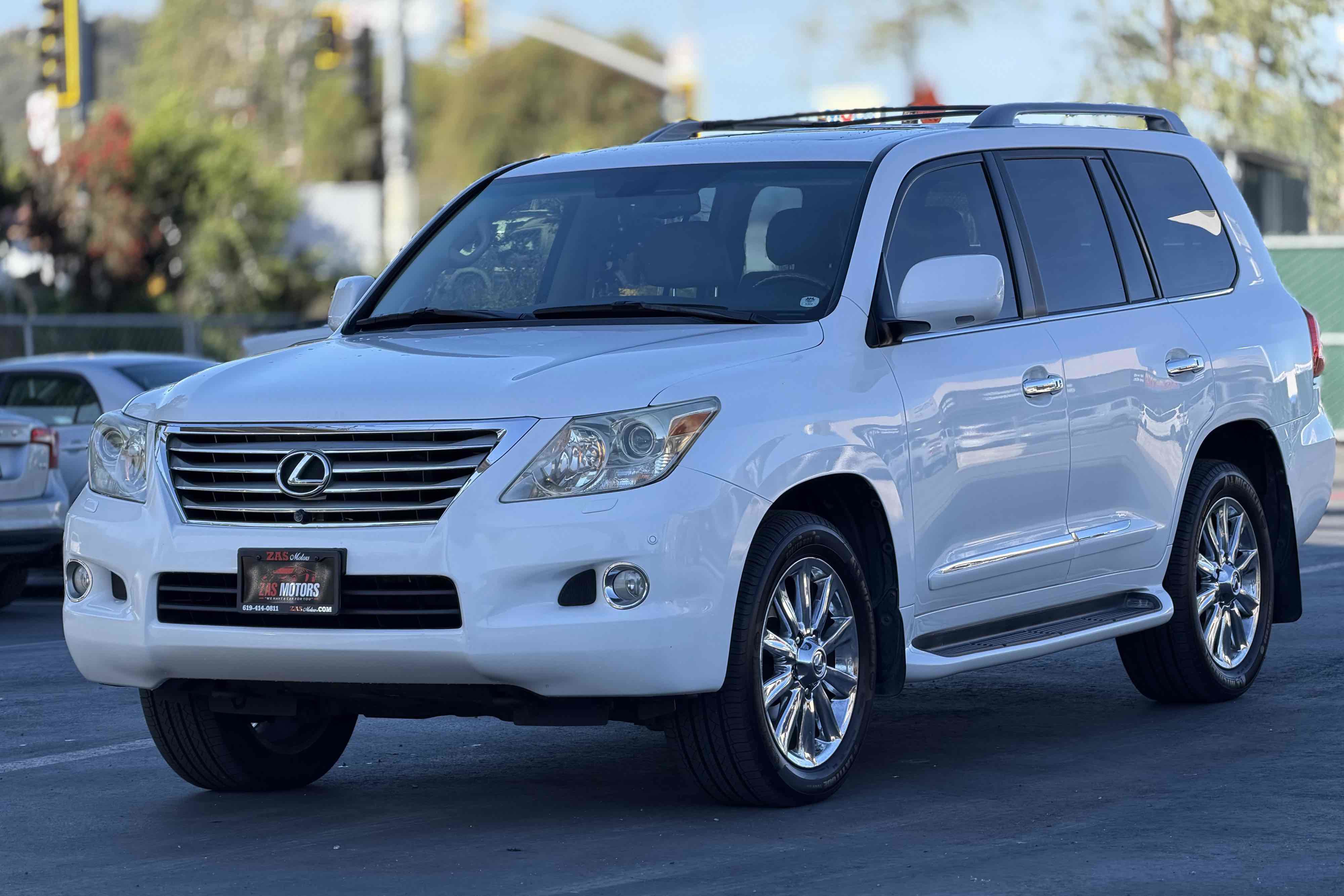 Used 2008 Lexus LX 570 4WD image 3