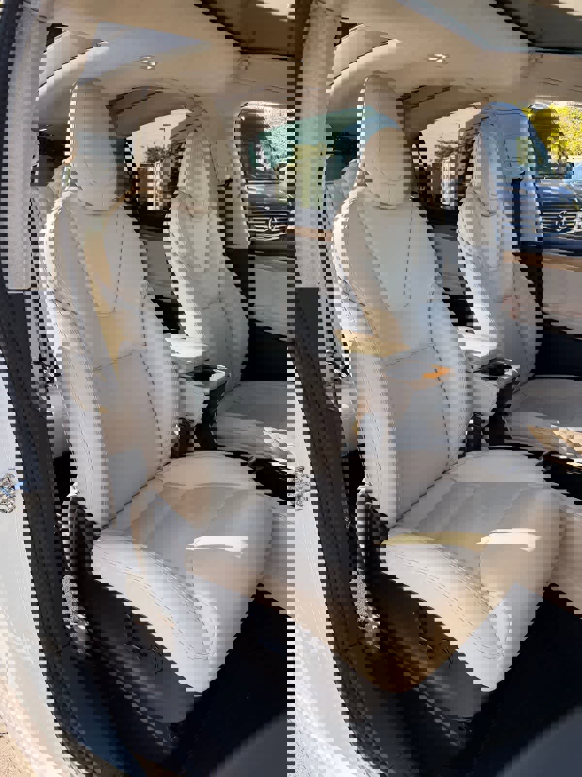 Used 2018 Tesla Model X 75D image 13