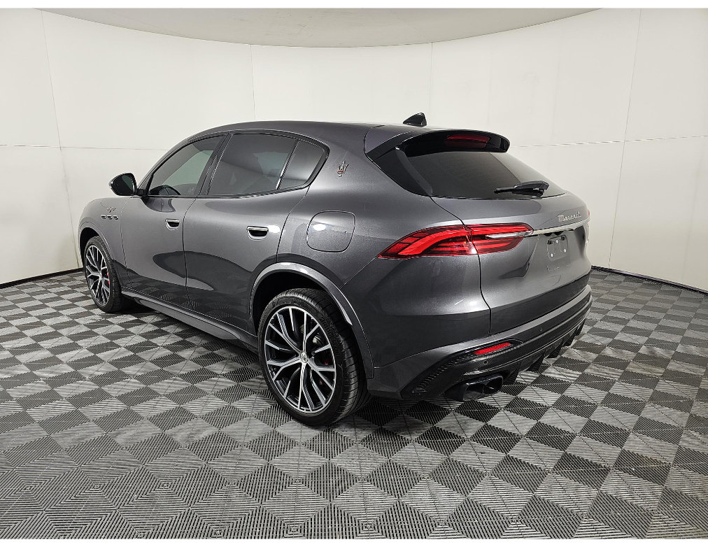 Used 2023 Maserati Grecale Trofeo AWD/4WD image 4