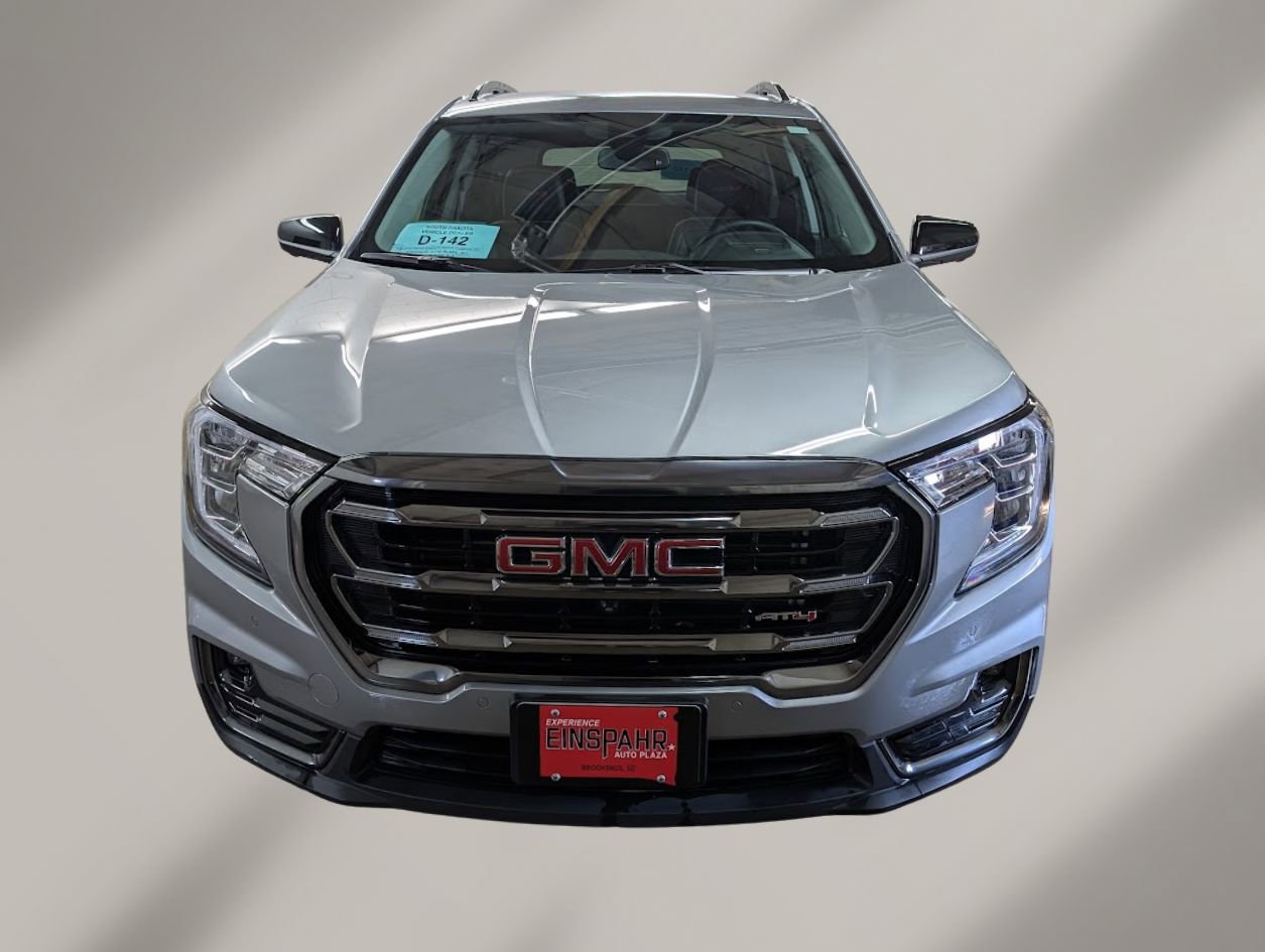 Used 2024 GMC Terrain AT4 w/ Tech Package AWD/4WD image 2
