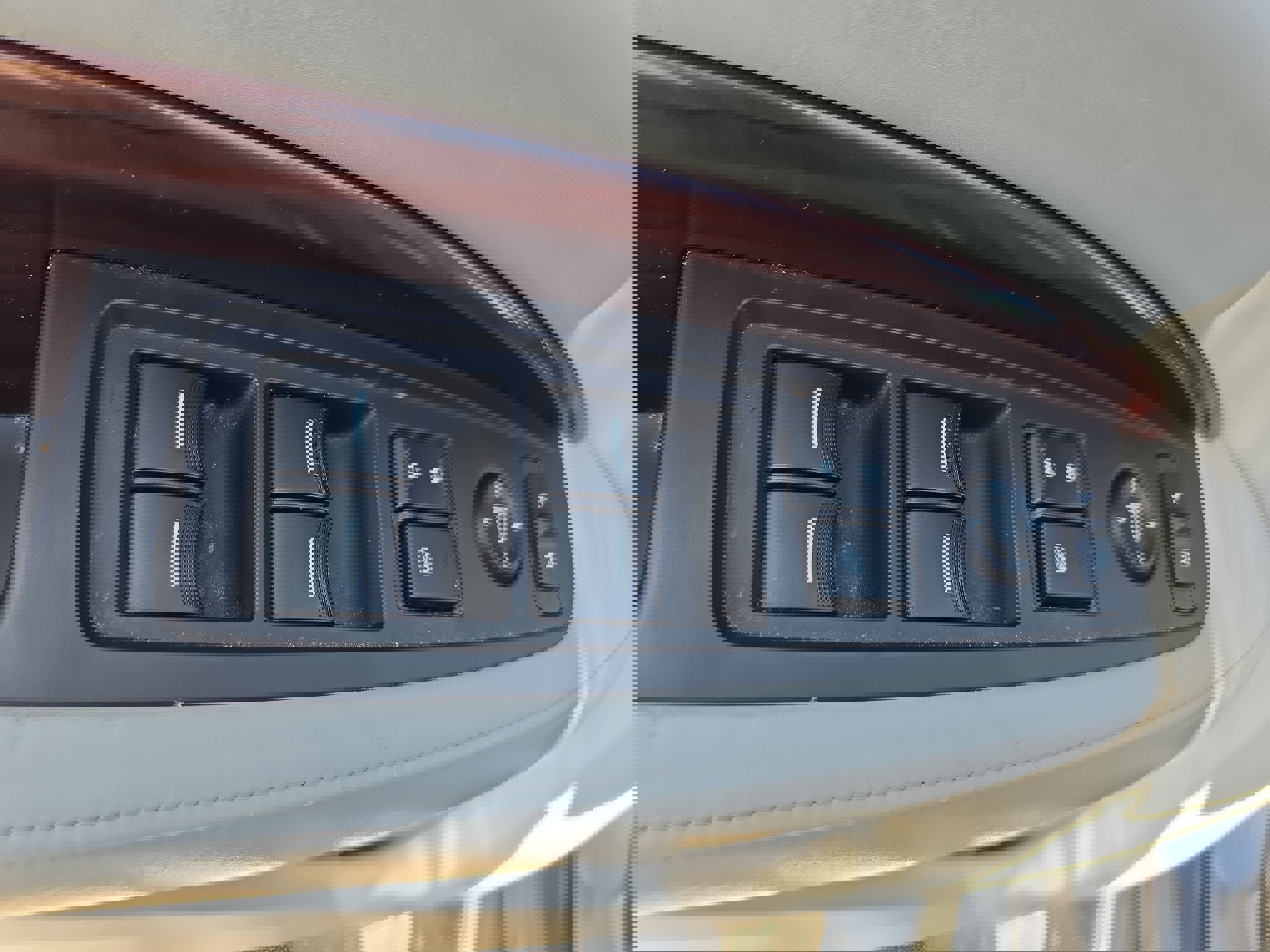 Used 2015 Acura MDX FWD w/ Advance & Entertainment image 26