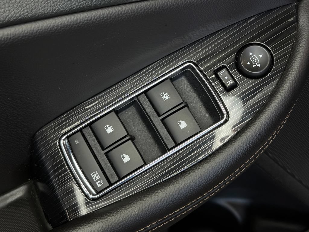 Used 2018 Chevrolet Impala Premier FWD image 11