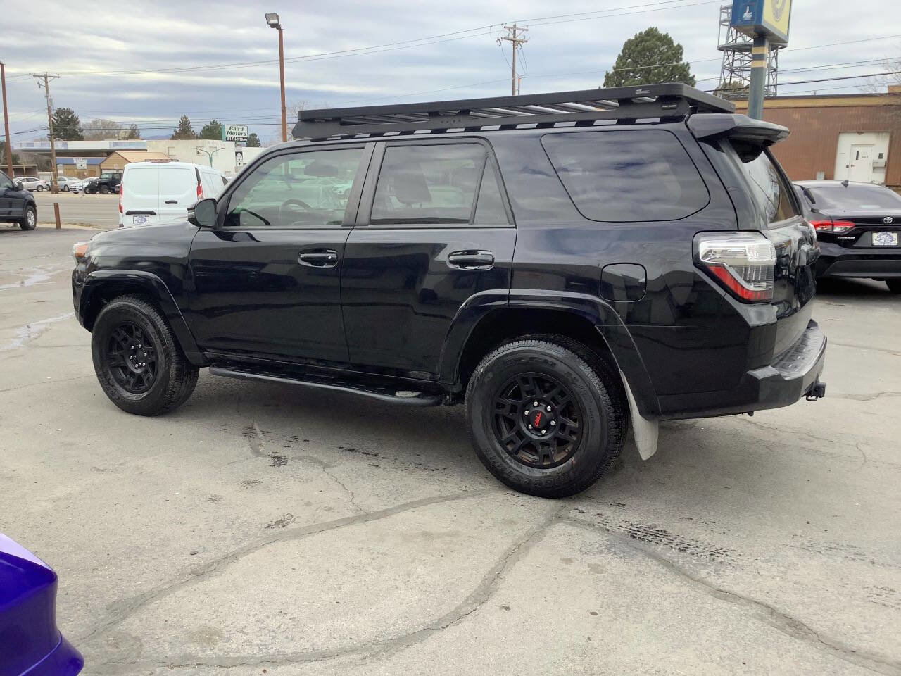 Used 2021 Toyota 4Runner Venture w/ Moonroof Package AWD/4WD image 12