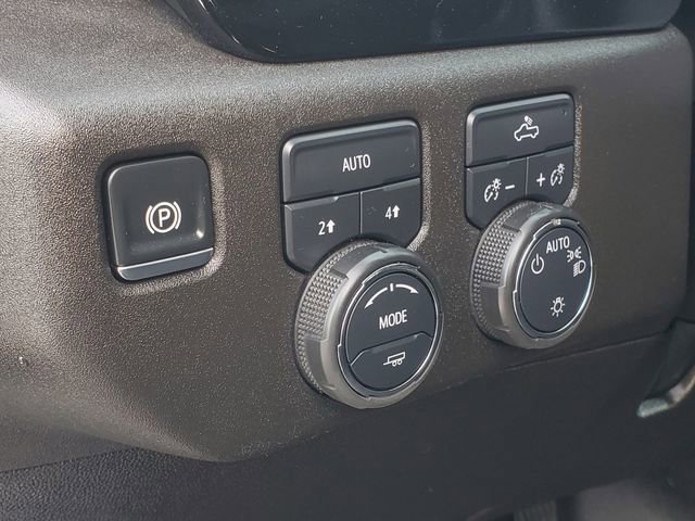 Used 2025 Chevrolet Silverado 1500 LT image 13