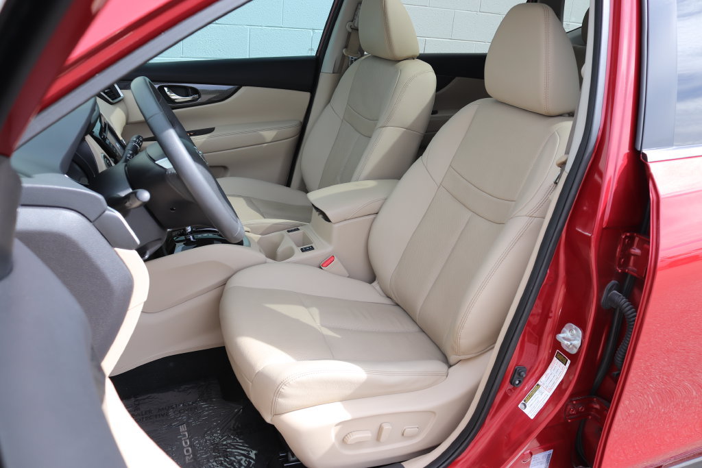 Used 2016 Nissan Rogue SL AWD/4WD image 4
