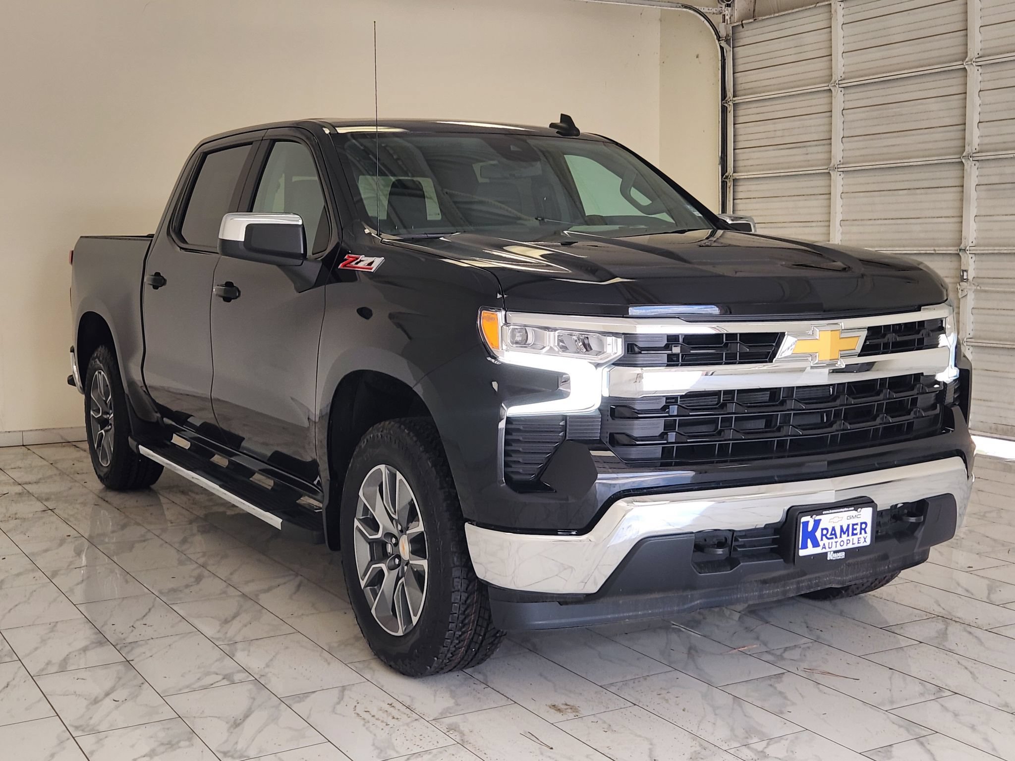 New 2026 Chevrolet Silverado 1500 LT w/ Z71 Off-Road Package AWD/4WD image 3