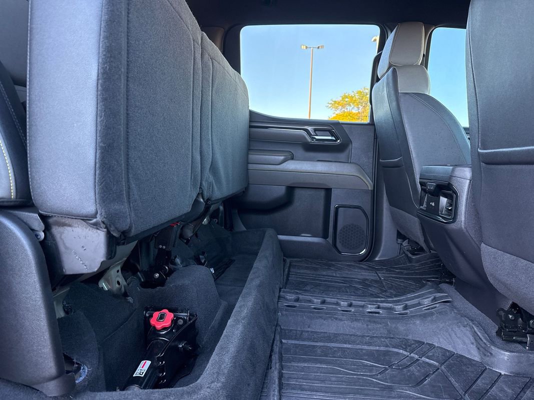 Used 2023 Chevrolet Silverado 1500 ZR2 image 16