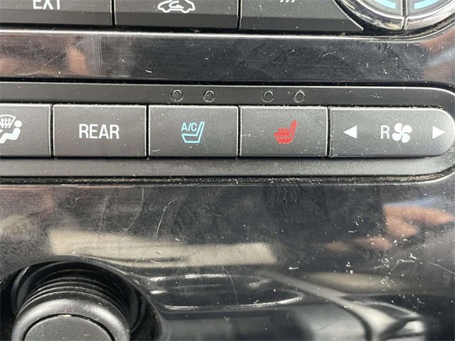 Used 2012 Ford Expedition Limited image 20