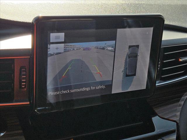 Used 2023 Ford Explorer Limited image 13