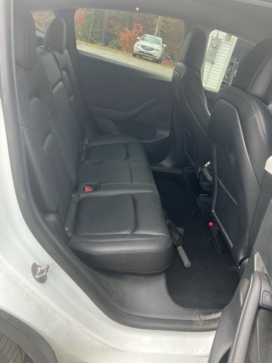 Used 2022 Tesla Model Y Performance AWD/4WD image 4