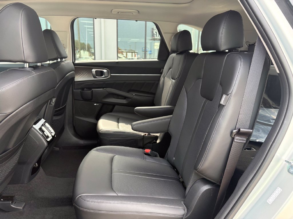 New 2026 Kia Sorento SX FWD image 13