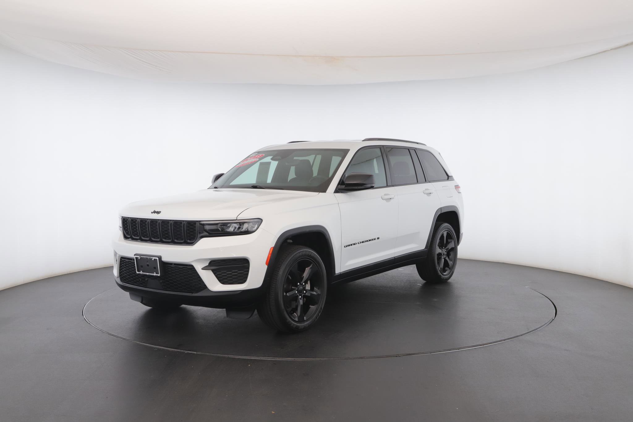 Used 2023 Jeep Grand Cherokee Altitude image 40