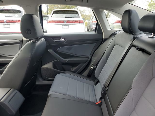 New 2026 Volkswagen Jetta SE FWD image 10