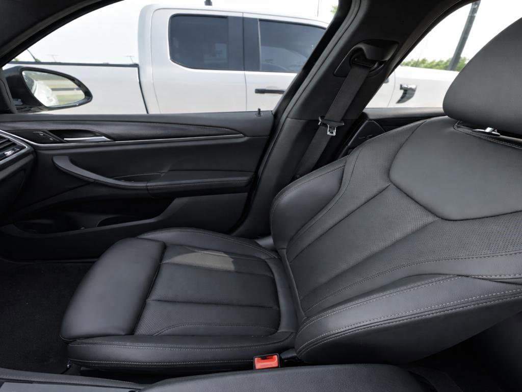 Used 2022 BMW X4 xDrive30i w/ M Sport Package AWD/4WD image 9