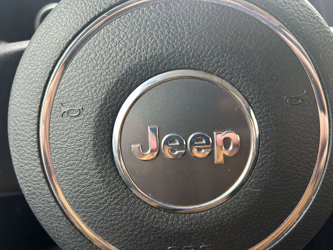 Used 2016 Jeep Wrangler Unlimited Sahara w/ Dual Top Group AWD/4WD image 20