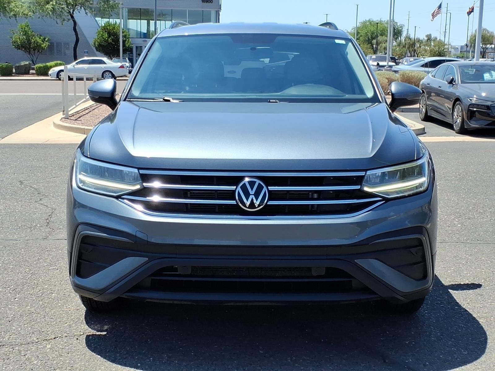 Used 2022 Volkswagen Tiguan S FWD image 2