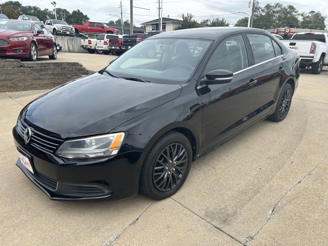 Used 2013 Volkswagen Jetta SE FWD image 1