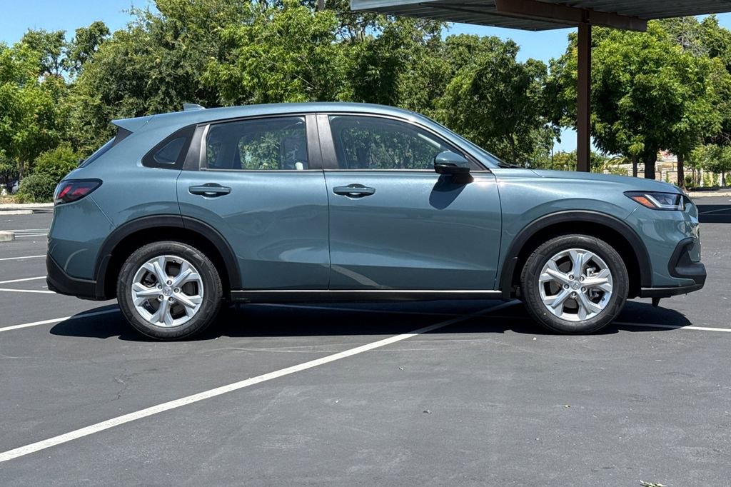Used 2025 Honda HR-V LX image 10