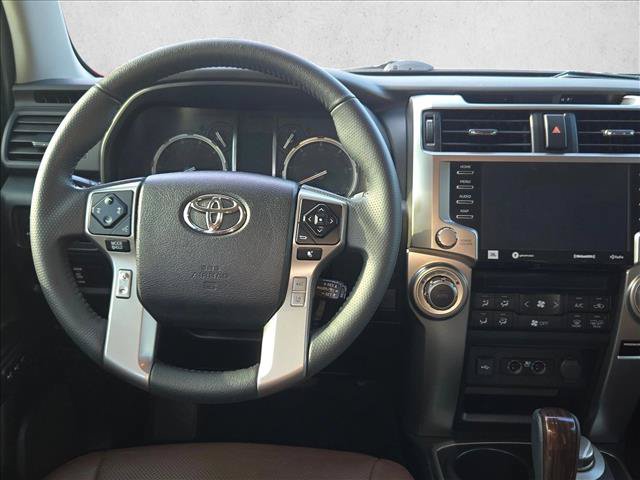 Used 2020 Toyota 4Runner Limited AWD/4WD image 19