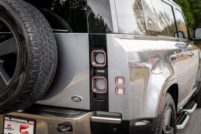 Used 2021 Land Rover Defender 110 X image 19