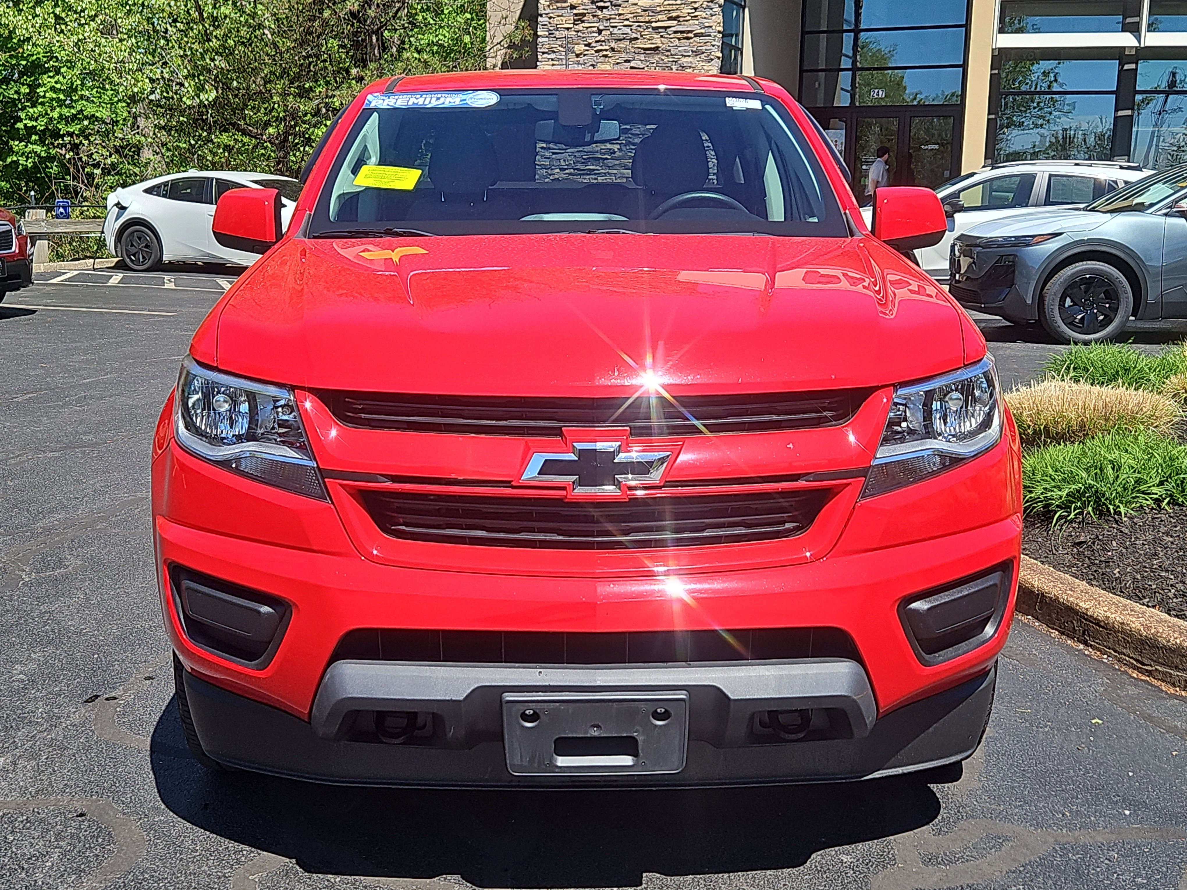 Used 2020 Chevrolet Colorado W/T w/ Custom Special Edition AWD/4WD image 18