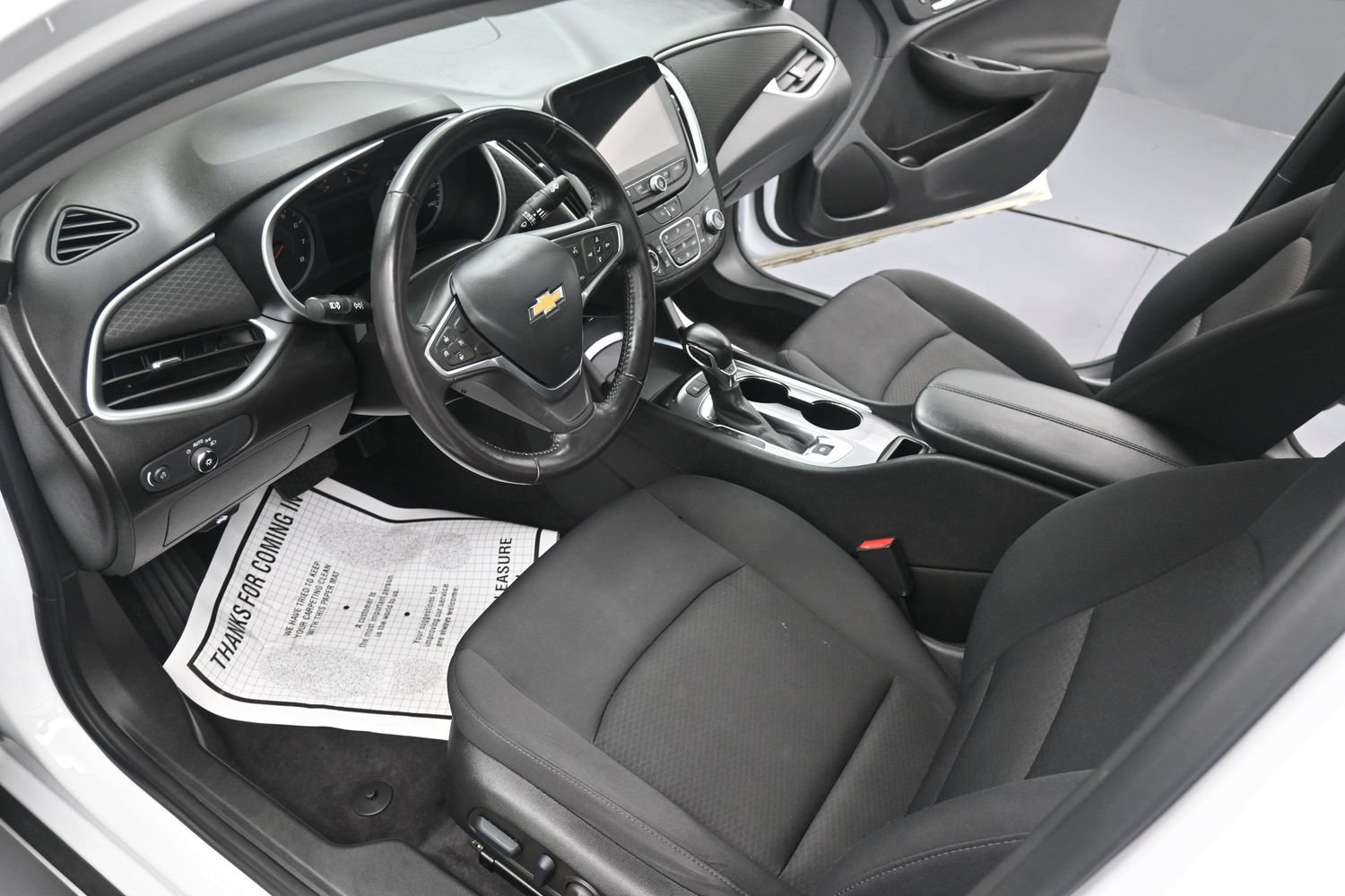 Used 2022 Chevrolet Malibu LT w/ Redline Edition FWD image 18