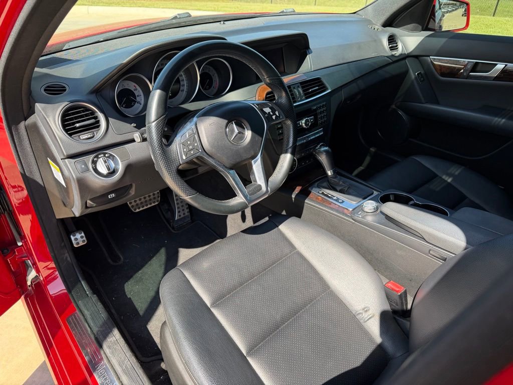 Used 2014 Mercedes-Benz C 250 Sedan image 11