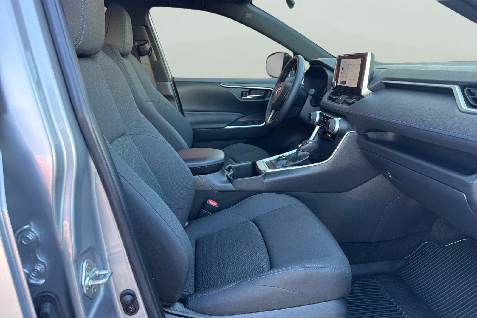 Certified 2024 Toyota RAV4 SE image 21