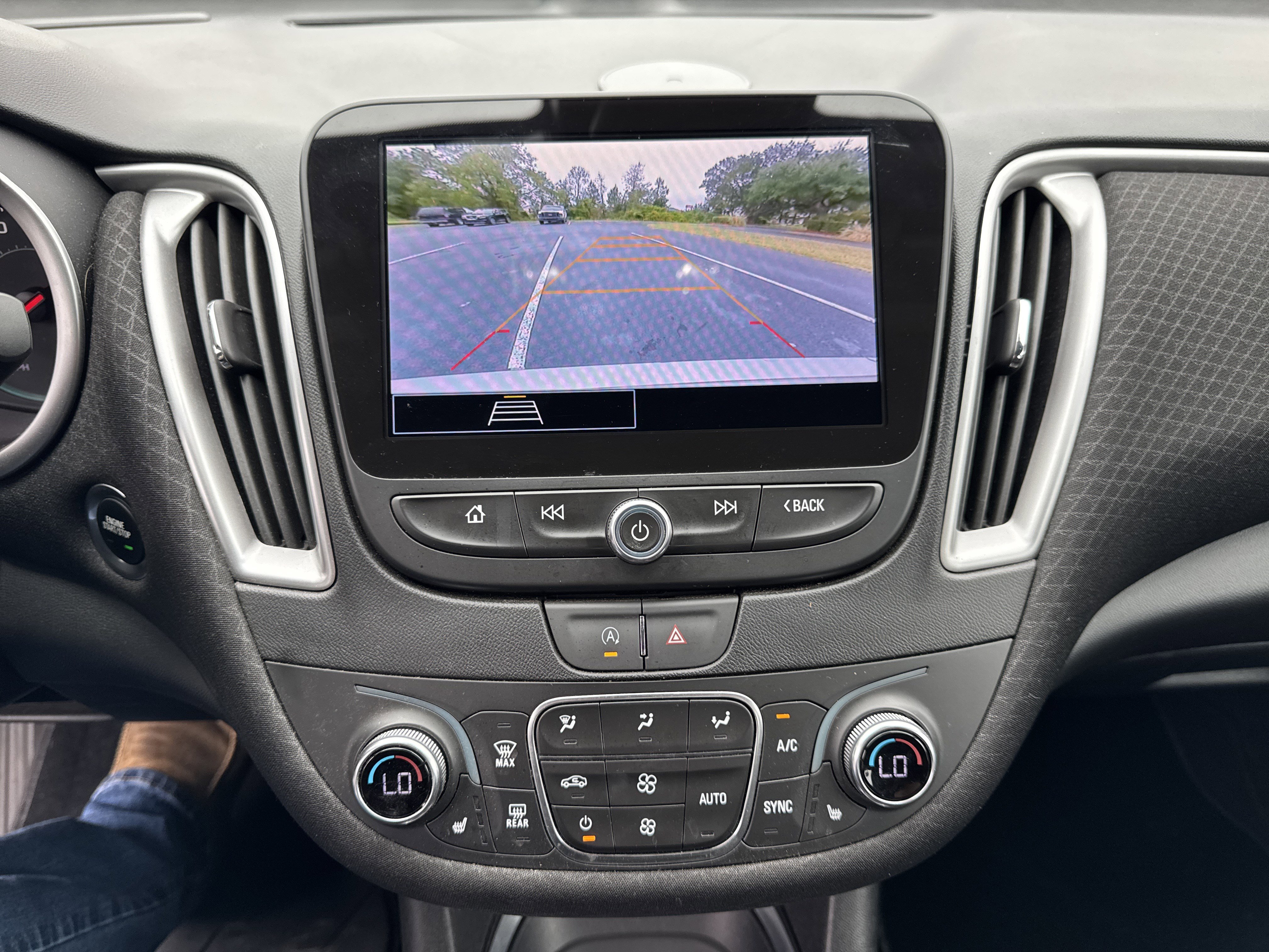 Used 2024 Chevrolet Malibu LT image 19