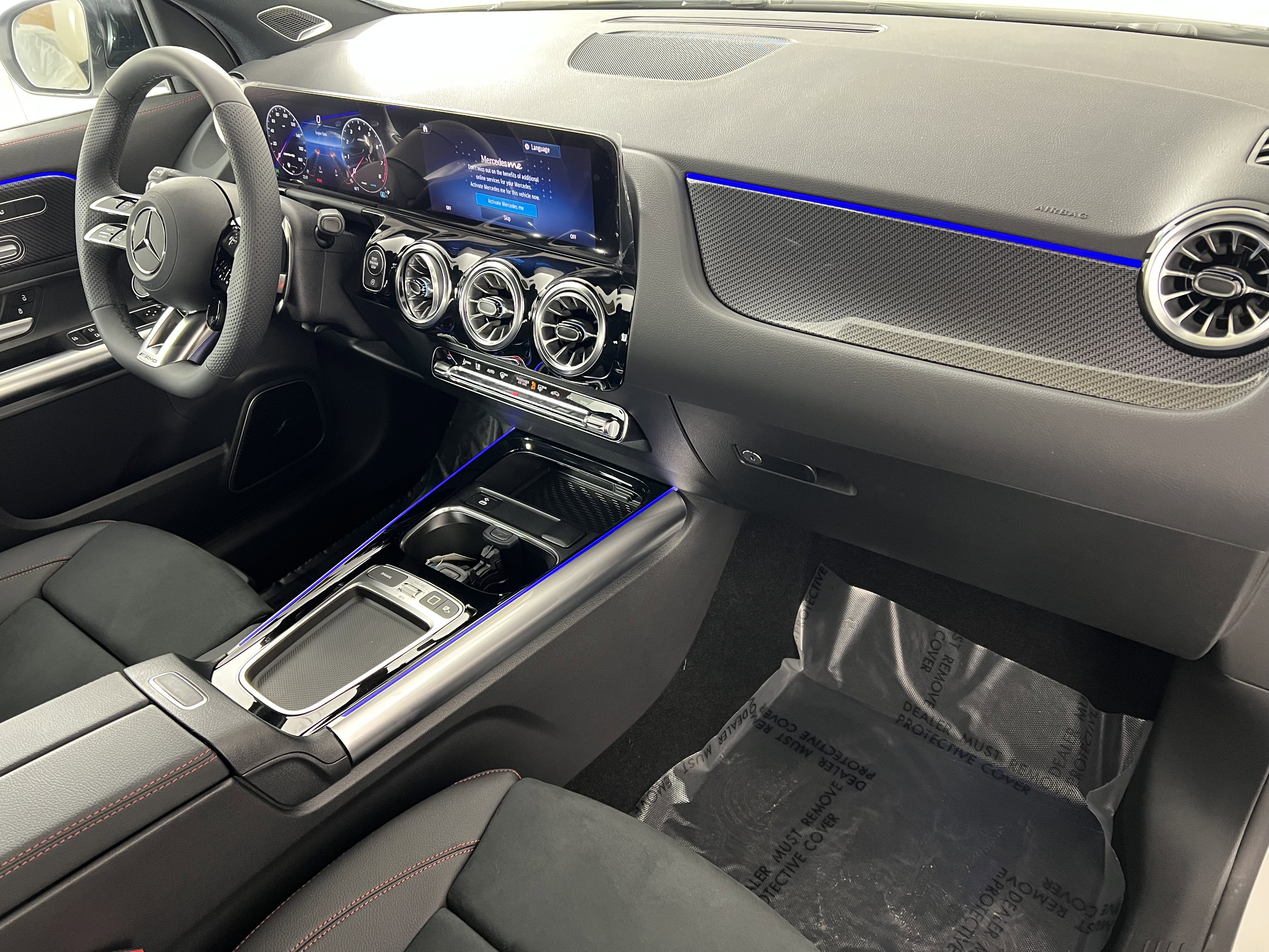 New 2025 Mercedes-Benz GLA 35 AMG 4MATIC image 26