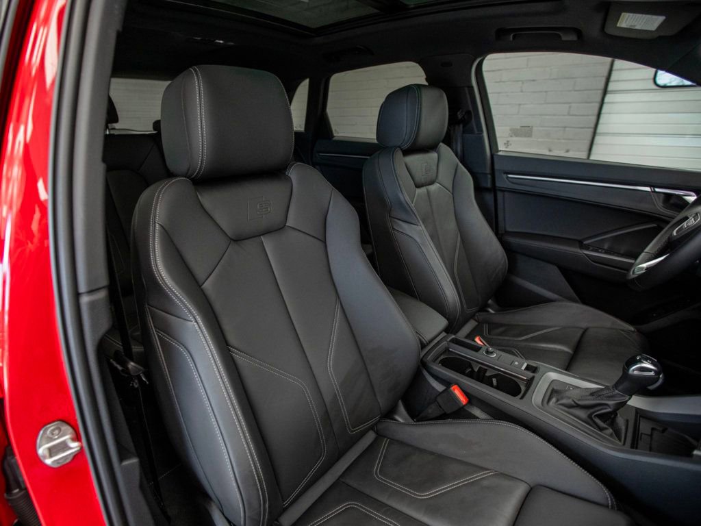 Used 2024 Audi Q3 2.0T Premium w/ Convenience Package image 21